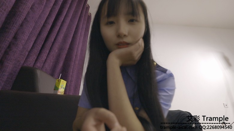 144512go1x17112e7s9h6g.jpg
