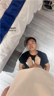 083039vq0dydr4y293cz3d.jpg