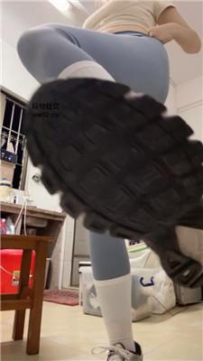123225nbqlx0mxlbx9ppsp.jpg