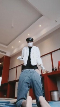 1054【多多】御姐长靴羞辱狗儿子