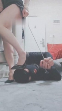 2898【灵竹】调教刑罚捆绑鞋跟虐踩